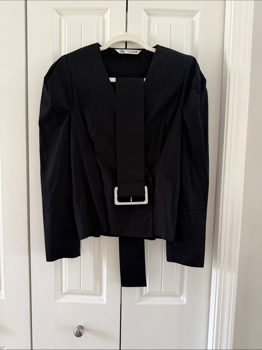 Zara Black Belted Blazer 🖤✨